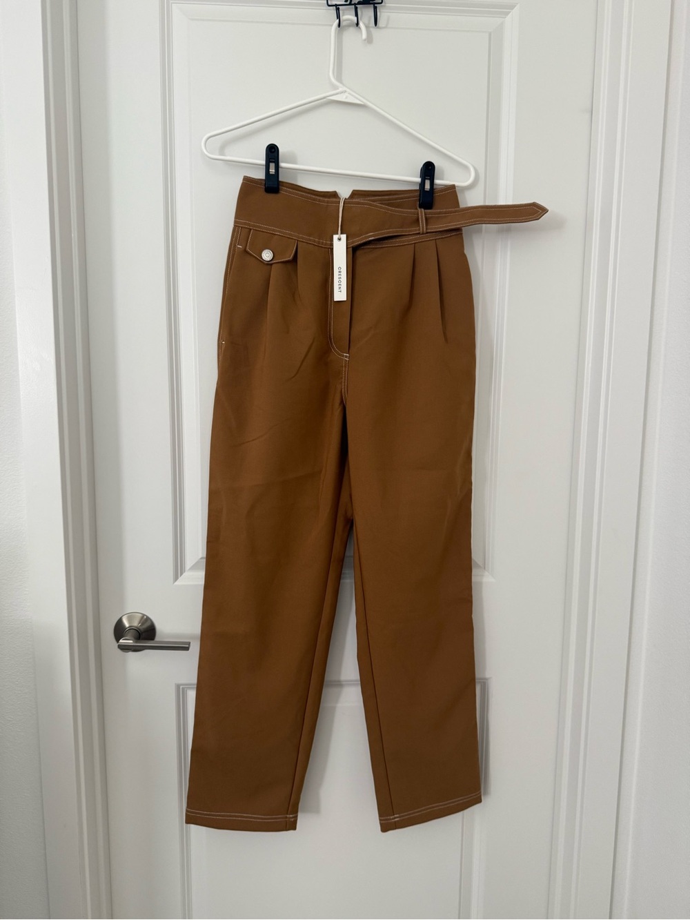 Crescent High-Waist Brown Trousers with Belt